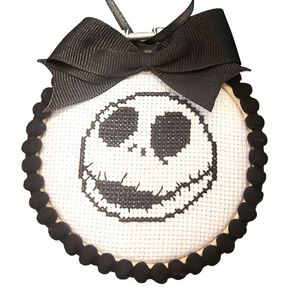 Nightmare Before Christmas Cross Stitch Ornaments Embroidery Set Of 4 - Picture 5 of 6